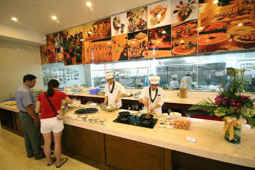 Nha Trang Palace Hotel 4*, Нячанг
